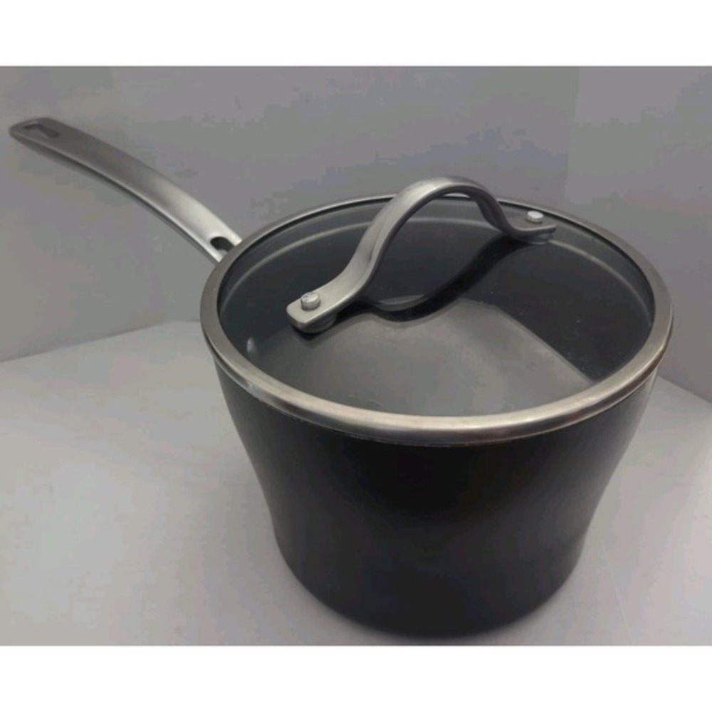 Kirkland Signature 3 qt Non-Stick Aluminum Saucepan & Lid Long‎ Handle